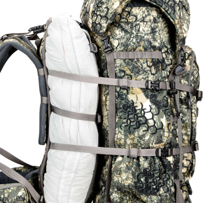 MOXULE camouflage full-frame backpack, suitable for hunters and professional outdoor adventurers.